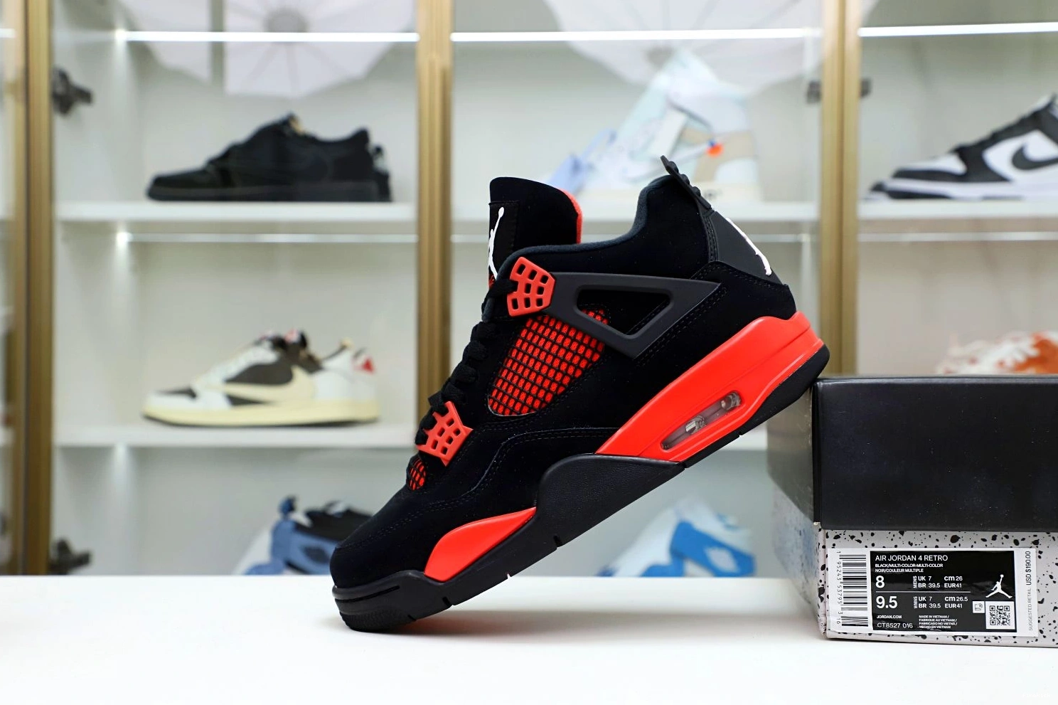 RETRO THUNDER' AIR JORDAN 4 'RED 1224